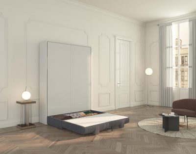 Il divano contenitore con apertura a ribalta ha uno spazio per coperte e cuscini