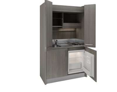Una piccola cucina completa nascosta dentro un armadio da ufficio