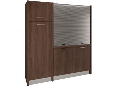 Cucina a scomparsa a due fuochi con serranda e grande frigo a colonna