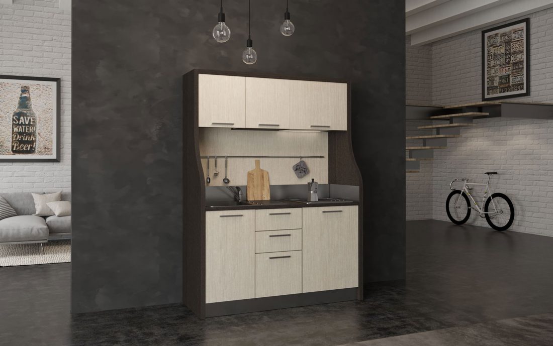 Cucina monoblocco completa ideale per residence di montagna